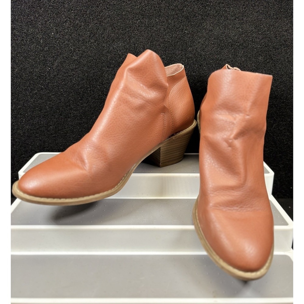 Universal Thread Women's Size 9.5 Brown Ankle Booties Pull‎ On Block Heel